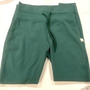 Vuori Green Waistband Leggings